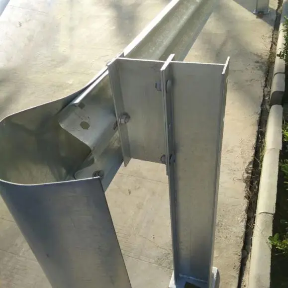 AASHTO M180 H-Post Highway Guardrail System для ближнего востока